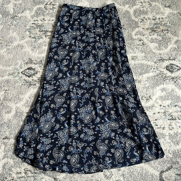 Abercrombie & Fitch Dresses & Skirts - Abercrombie and Fitch Paisley Maxi Skirt